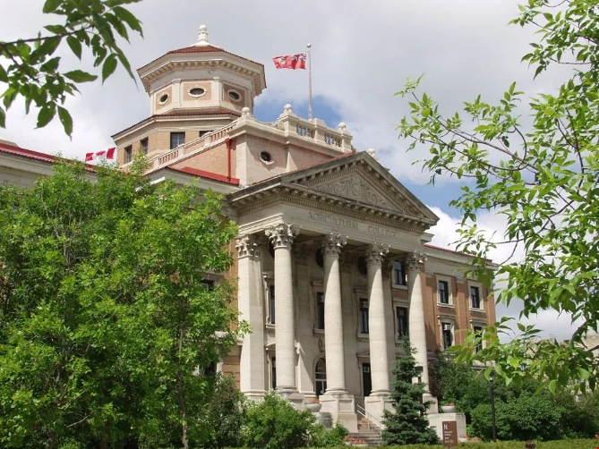 曼尼托巴大學語言要求 曼尼托巴大學