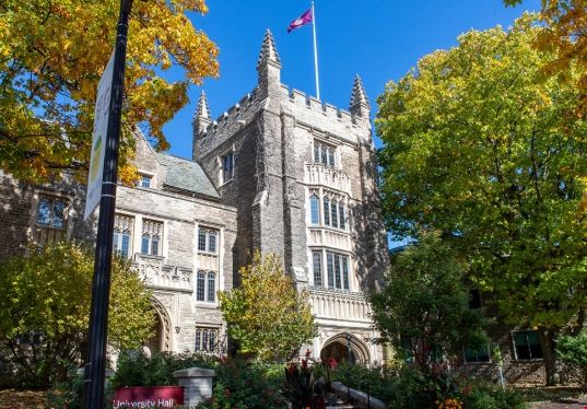 麥克馬斯特大學.png 麥克馬斯特大學.png