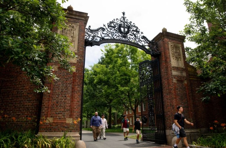 哈佛大學.png