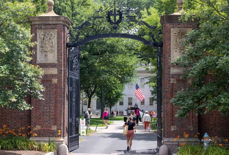 哈佛大學不再對公共問題發(fā)表立場聲明.png 哈佛大學不再對公共問題發(fā)表立場聲明.png