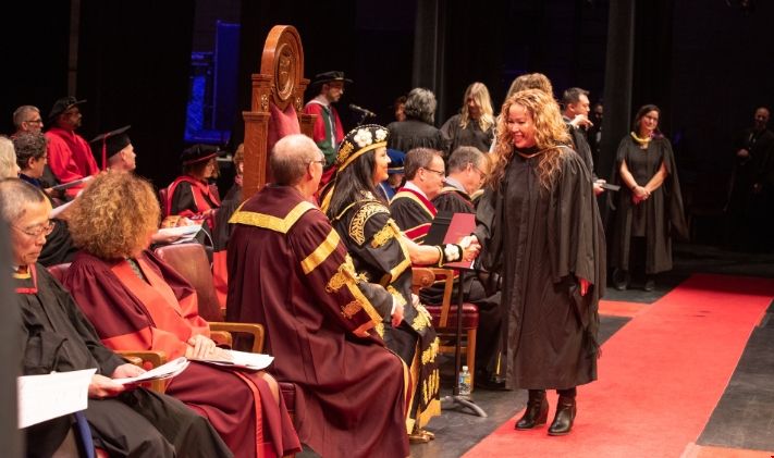 麥瑪斯特大學畢業傳統.png 麥瑪斯特大學畢業傳統.png